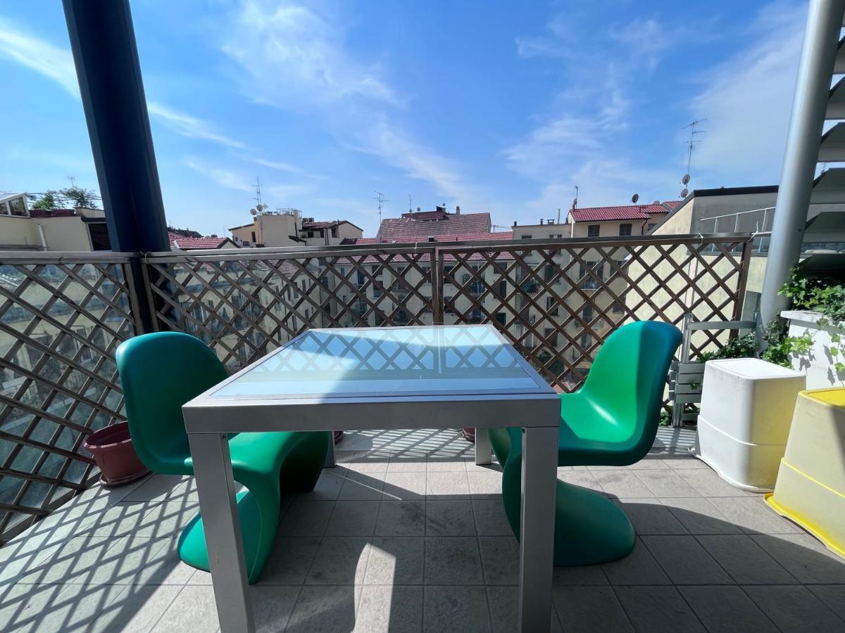 Villa Fenix Milano エクステリア 写真